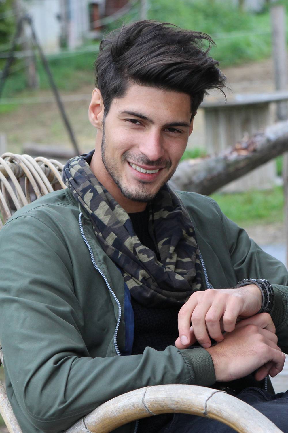 Stylebreaker Loop mit Camouflage Muster Exklusive Angebote