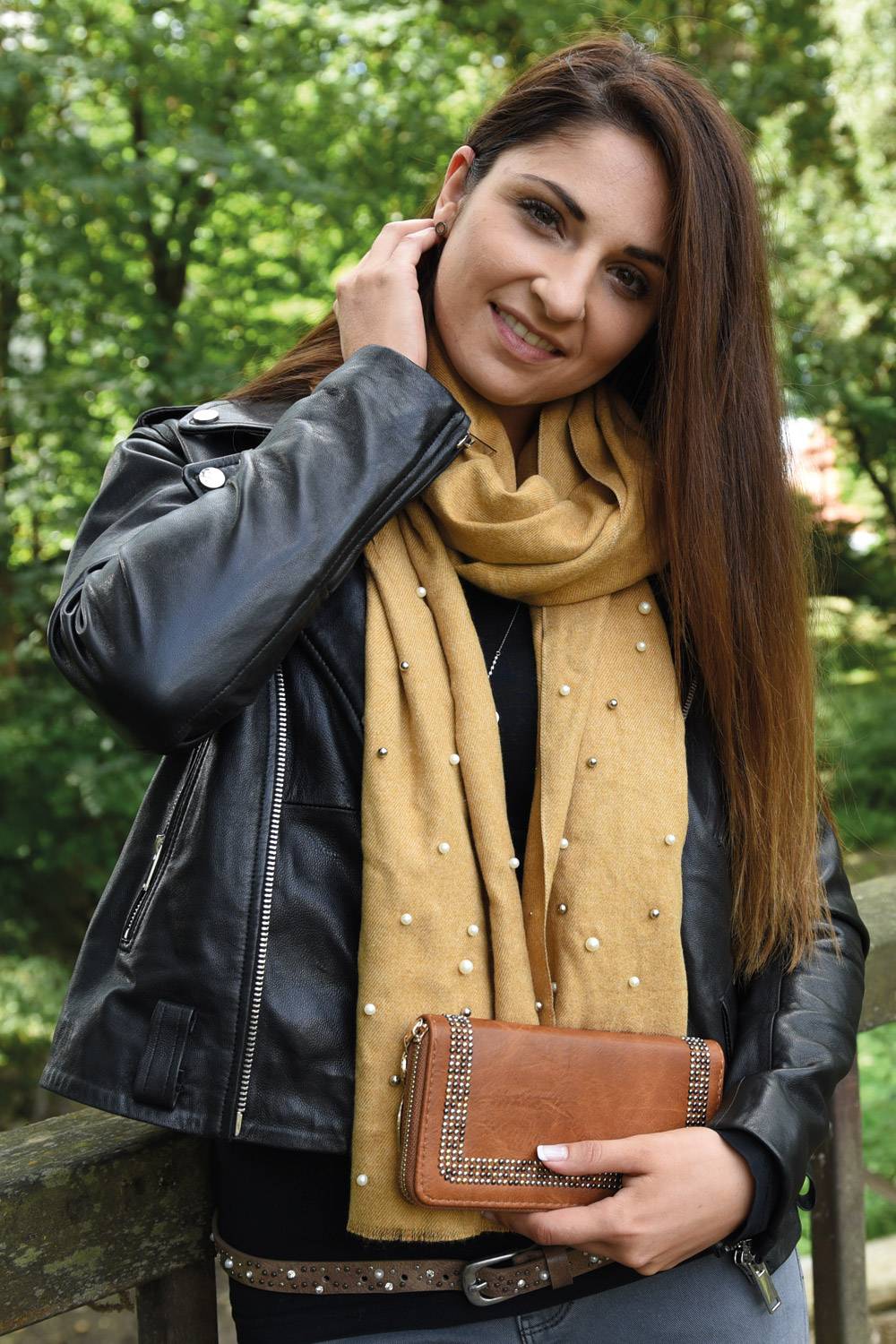Stylebreaker Weicher Schal mit Perlen Tägliche Deals