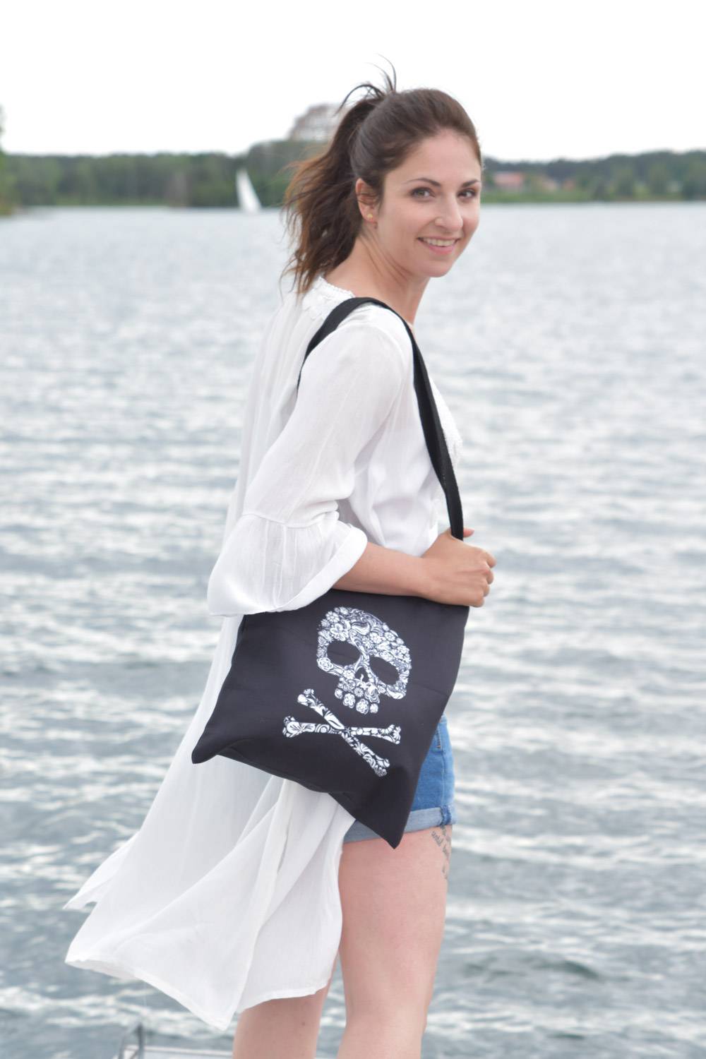 Stylebreaker Einkaufstasche mit Totenkopf Neueste Stile
