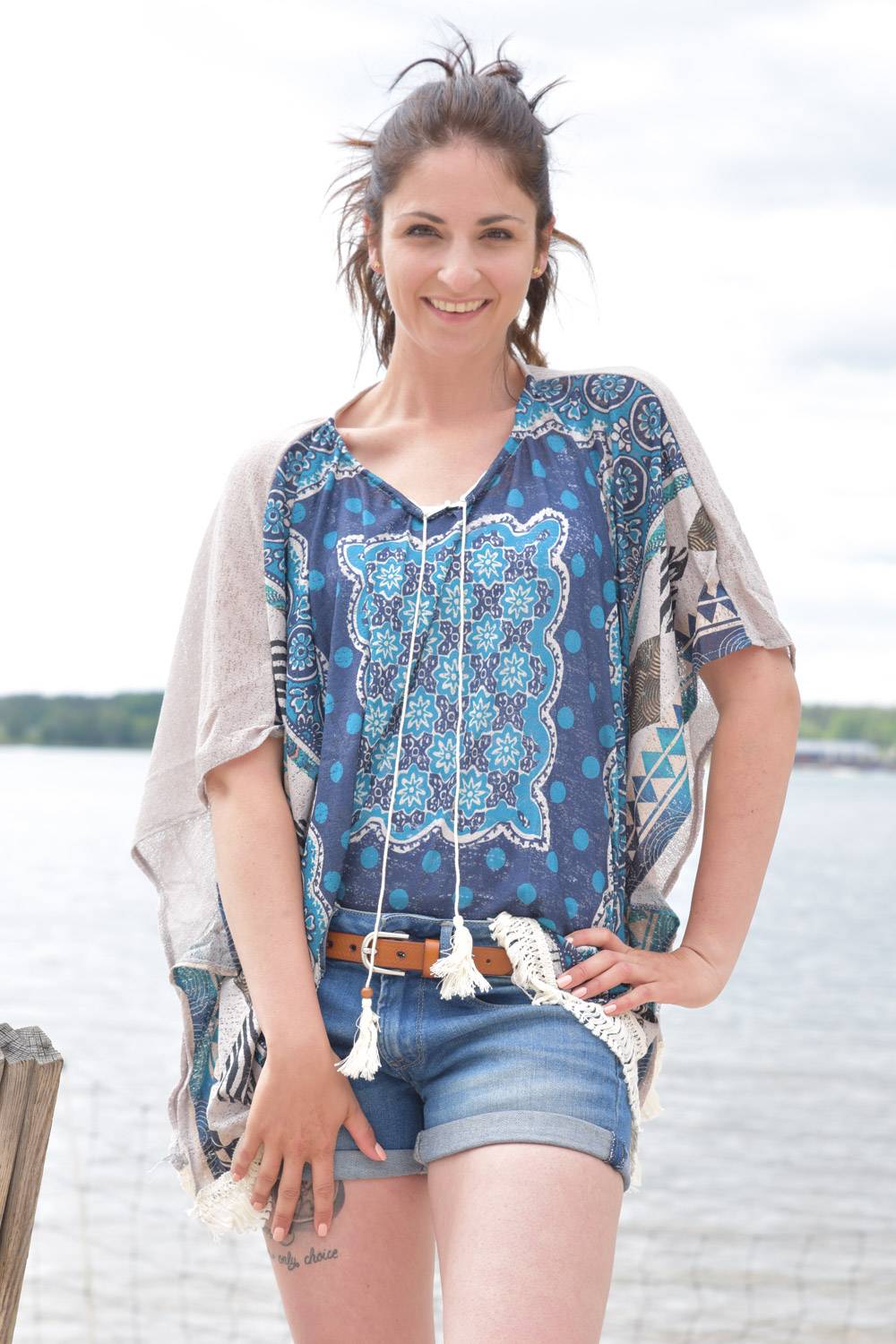 Stylebreaker Leichter Poncho mit Ethno Blumen Muster Bis zu 60% Rabatt