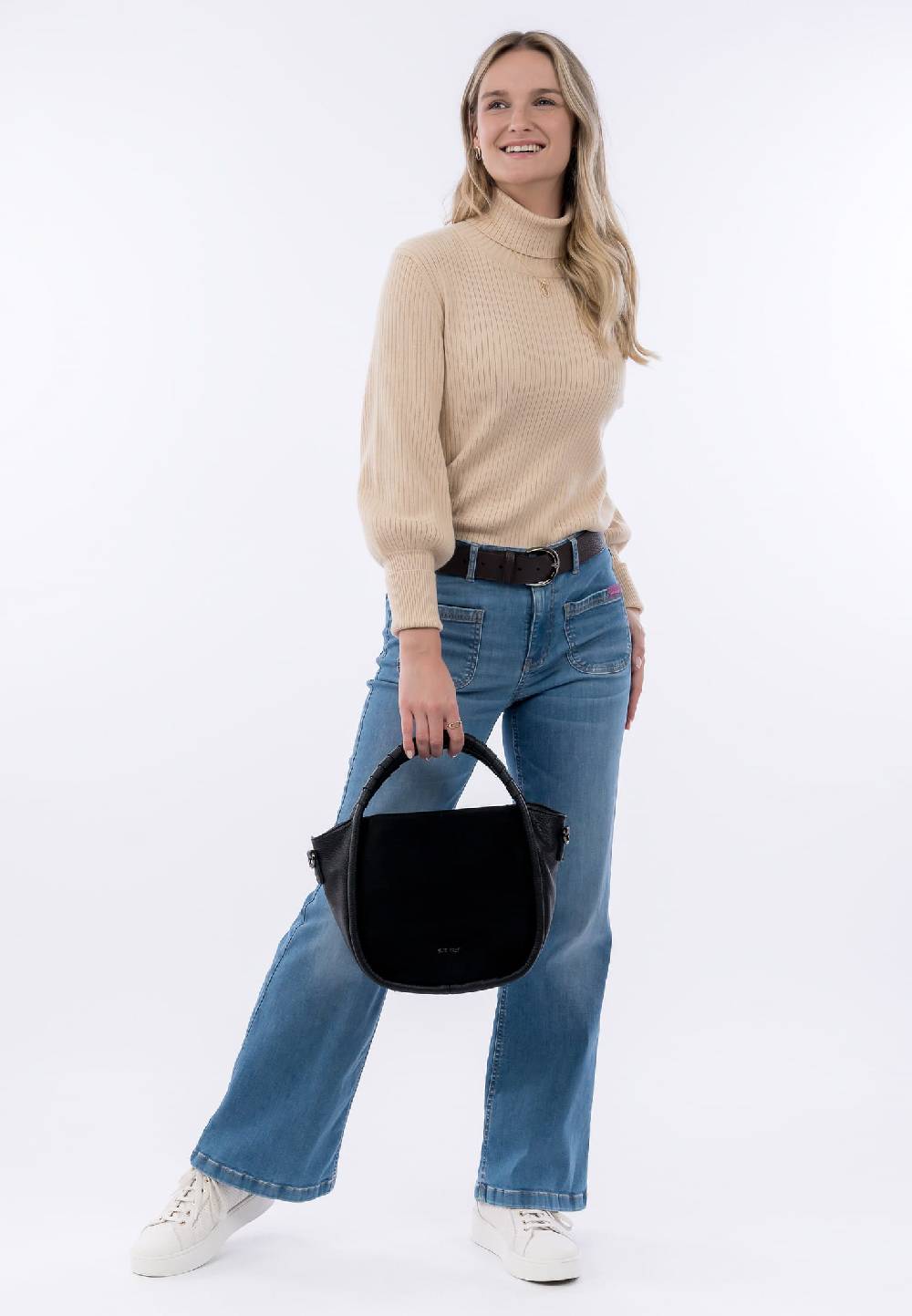 Suri Frey Shopper SFY Dolly klein 2025
